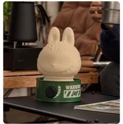 THE MONSTERS Home Of Elves Series-Vinyl Doll Lamp -Outlet Mega Plush Store 20231130 165520 656169 1200x1213