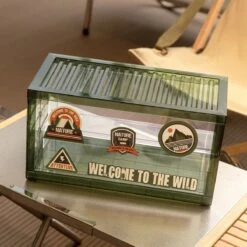 POP MART Assembled Display Container (Transparent Green) -Outlet Mega Plush Store 20240103 203513 709085 1200x1200