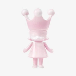 MEGA ROYAL MOLLY 100% Rouge·china -Outlet Mega Plush Store 20241219 103055 326278 1 mega royal molly 100 rouge china mega details popmart us 1200x1200