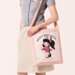 MOLLY Daily Look Series-Shoulder Bag（Fashion Rising Star） -Outlet Mega Plush Store 20250106 101238 384004 scene1 molly daily look series shoulder bag accessories details popmart us 1200x1200