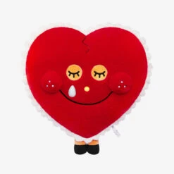 CRYBABY Crying For Love Series-Plush Gift Box -Outlet Mega Plush Store 20250116 091519 701591 3 crybaby crying for love series plush gift box plush details popmart us 1200x1200