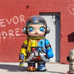 MEGA SPACE MOLLY 1000% Trevor Andrew -Outlet Mega Plush Store scene 01 4G73pOH50H 1200x1200