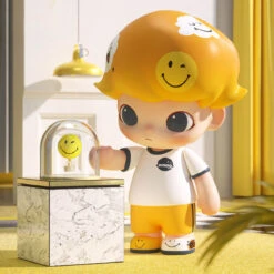 MEGA COLLECTION 1000% JUST DIMOO × SmileyWorld -Outlet Mega Plush Store scene 01 7065os6yaB 1200x1200