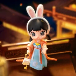 MOLLY Lantern Show Action Figure -Outlet Mega Plush Store scene 02 YgQ7FlQvQb 1200x1200