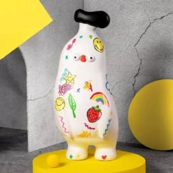 MEGA COLLECTION 1000% FLABJACKS Banana Boo × Smiley -Outlet Mega Plush Store scene 03 dayCJwqenv 1200x1200