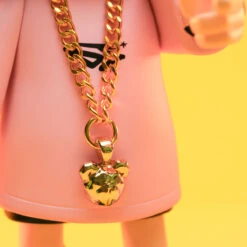 VITA PEEKABOO Figurine -Outlet Mega Plush Store scene 06 9iulV7eISC 1200x1200